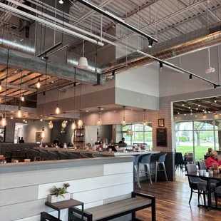 Breakfast bar for single seating