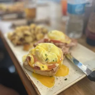 Eggs Benedict ( classic)