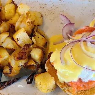 Eggs Benedict