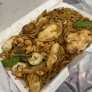 Chicken Lo Mein