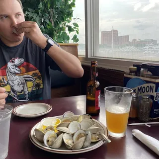 East Coast Little Neck Clams*