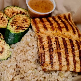 Grilled Mahi &amp; Zucchini with Brown Rice &amp; Cajun Sauce
