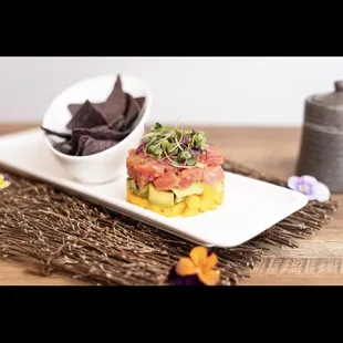 Tuna avocado tartare