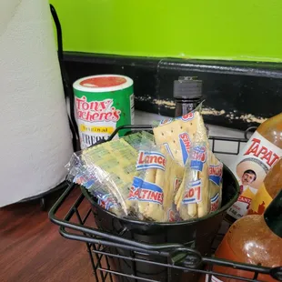 Is it a red flag when they put the seasoning on the table? LOL. It's our first visit, so let's see.