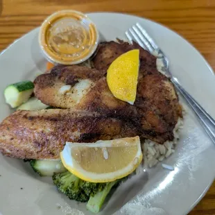 fish, grilled fish, grilled seafood, food, seafood