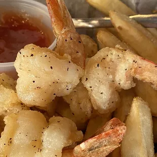 Shrimp basket with fries. Delicious flavor!