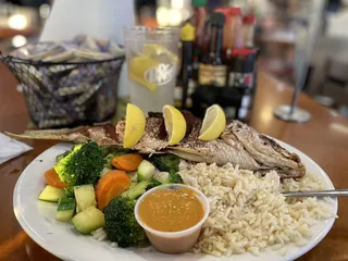 Fish N Tails Oyster Bar
