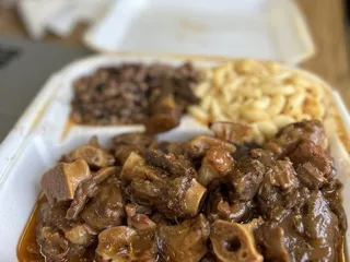 R & R Soul Food Restaurant