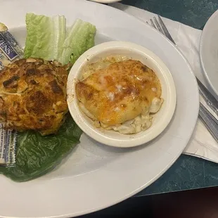 Crab Combo with 2 sides (broccoli and salad)