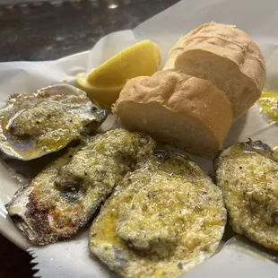 Charbroiled oysters with bread