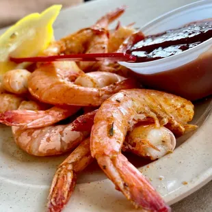 shrimp and dipping sauce
