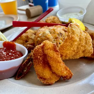 food, oysters, mussels, shellfish, oysters and mussels