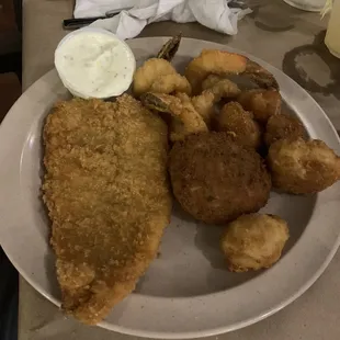 Seafood Platter Broiled