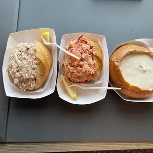 hree baskets of food