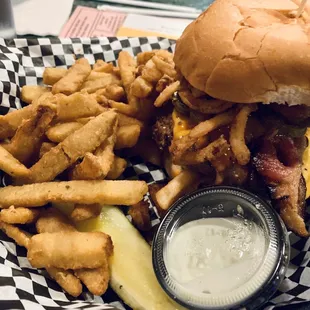 Raider Burger