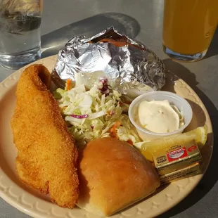 Single walleye dinner