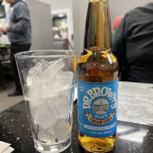 Diet cream soda