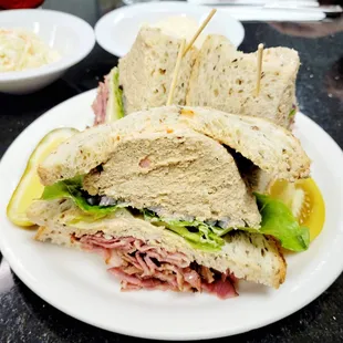 a deli sandwich on a plate