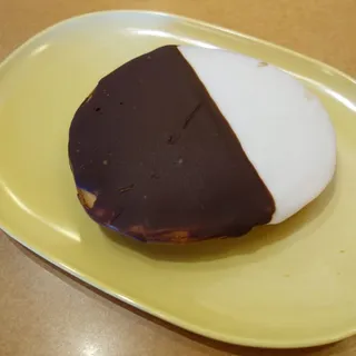 Black and White Cookie