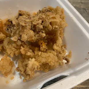 Calamari -Not very good here you can taste the old ness of the oil and it&apos;s chewy