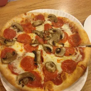 Fresh mush &amp; pepperoni!