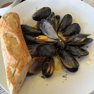 Steamed Mussels