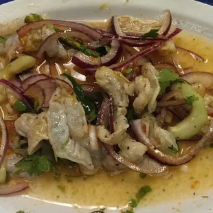 Aguaschiles de camaron,   mmmm s'ok, I preffer the shacks version better.