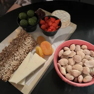 Cheese board and truffle almonds