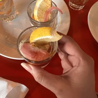 FRESH PACIFIC OYSTERS