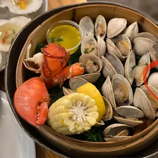 Steamer basket with rotten clam