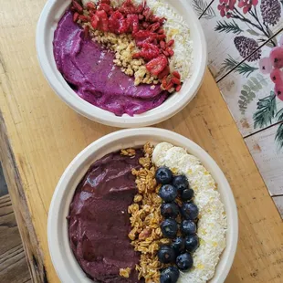 two bowls of smoothie