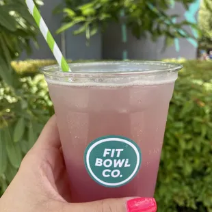 Blueberry lemonade with Prosecco