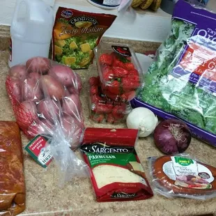 Grocery list and meal prepping