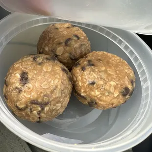 Energy bites are addicting