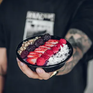 Many smoothie bowl flavors!