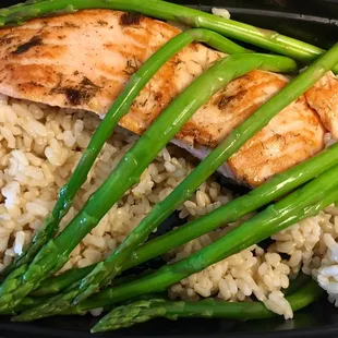 Lemon dill salmon w/ a whole grain brown rice blend and asparagus