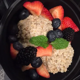 Steel Cut Oatmeal with Fresh Berries