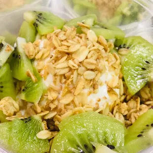FitEx Meals kiwi parfait meal prep snack