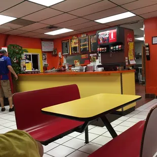 Only fast food open in Vail at 9:30 pm.