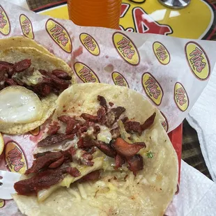 Gringa doesn't have enough cheese.  Tastes bad.  Never go to a FITOS.