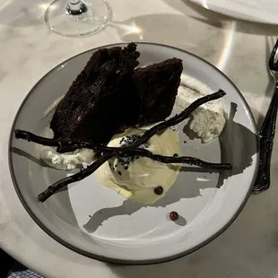 Warm Brownie Sundae - solid!
