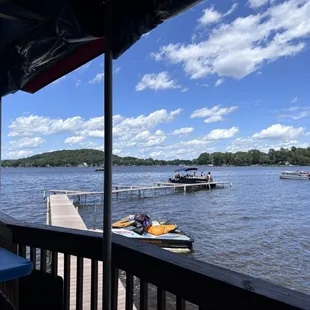 Complete shade under the awning, great view of the lake
