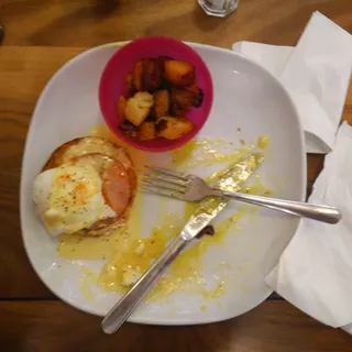 Eggs Benedict