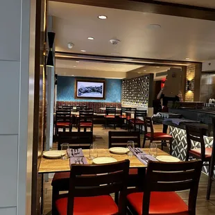 Fiume inside dining area (front door looking left)