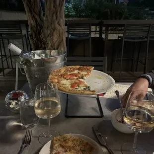 Margherita pizza