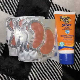 Hydrogel patches, sunscreen