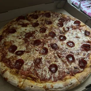 18" Pepperoni Pizza