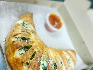 Sal’s NY Slice Pizzeria the Original HQ