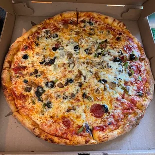 16&quot; Supreme Pizza with extra cheese