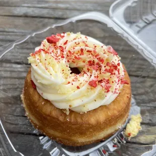 Strawberry lemon shortcake donut